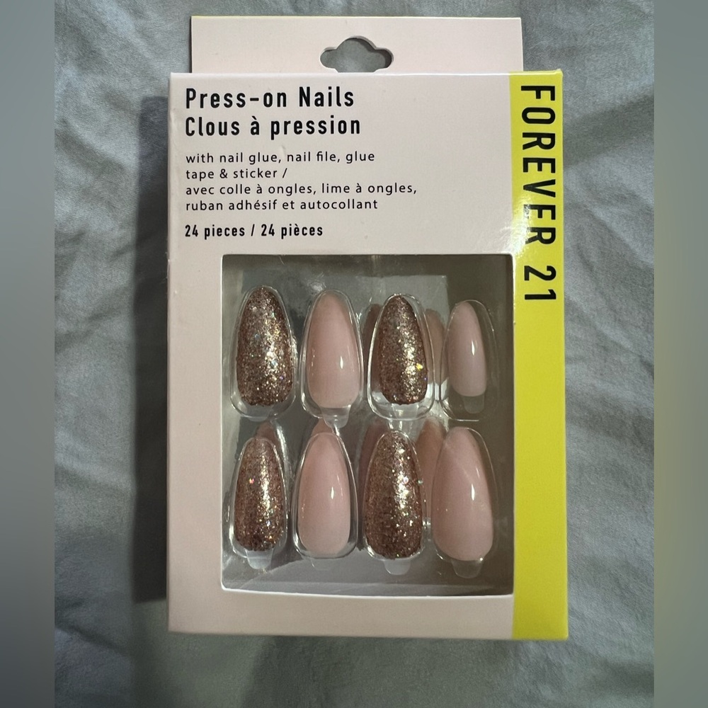 Press on nails Forever 21